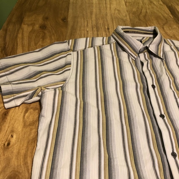 Kuhl Striped Button Up Shirt Lightweight Cotton Blend Casual Hiking Mens Size M - Picture 4 of 9
